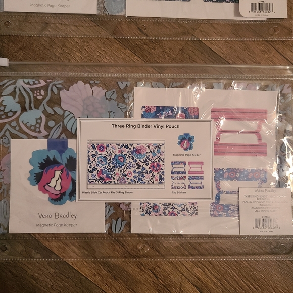 *SOLD* NEW Vera Bradley Bloom Berry Stationary Set Notebook Pen Cup Binder - Picture 12 of 16